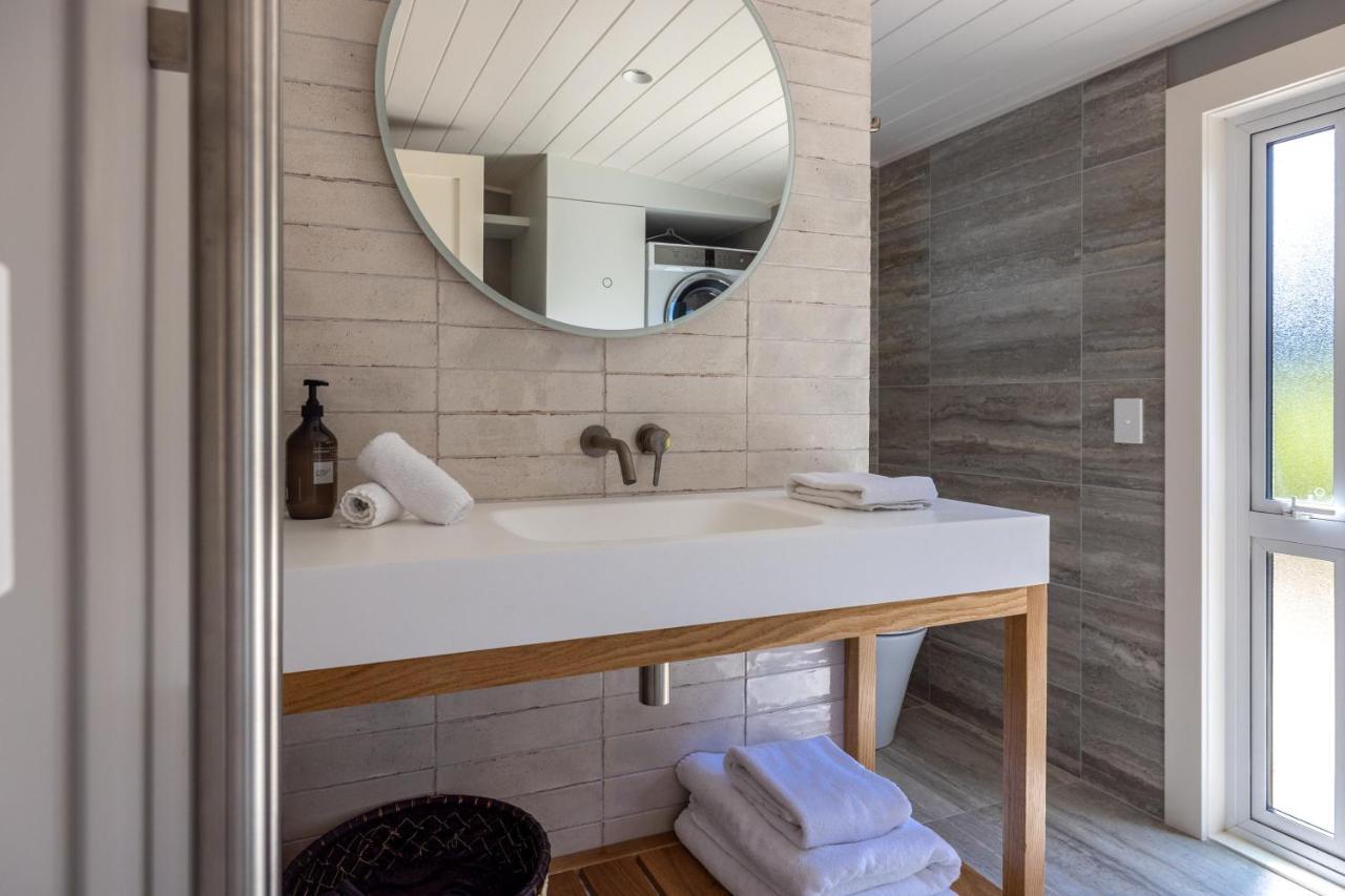 Smiths Cottage - Stay Waiheke Oneroa Eksteriør billede