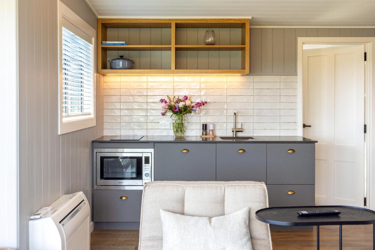 Smiths Cottage - Stay Waiheke Oneroa Eksteriør billede